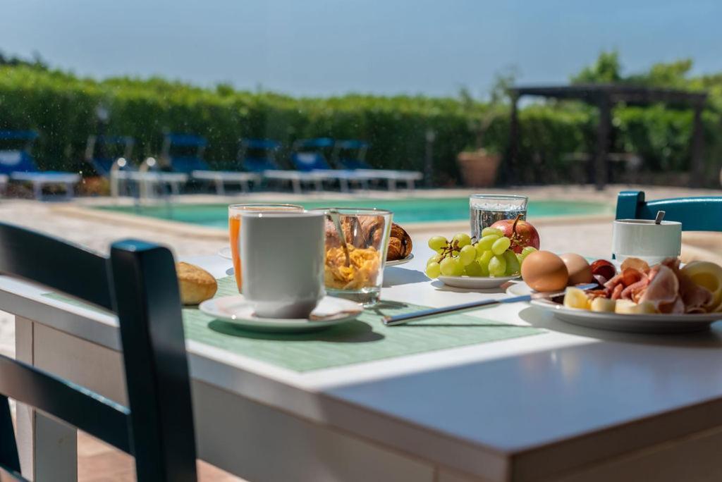 Hotel Sisula Country & 4*