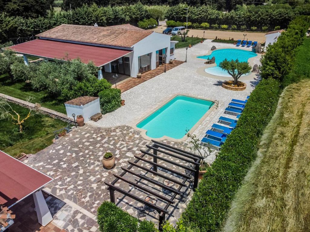 Sisula Country & 4*
