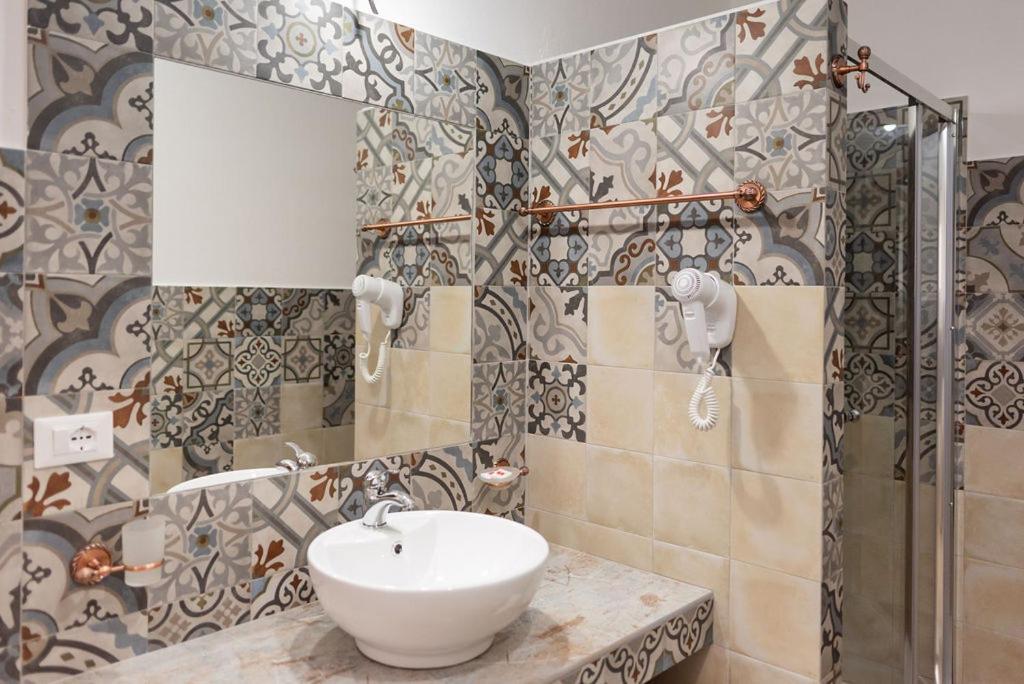 Hotel Sisula Country &