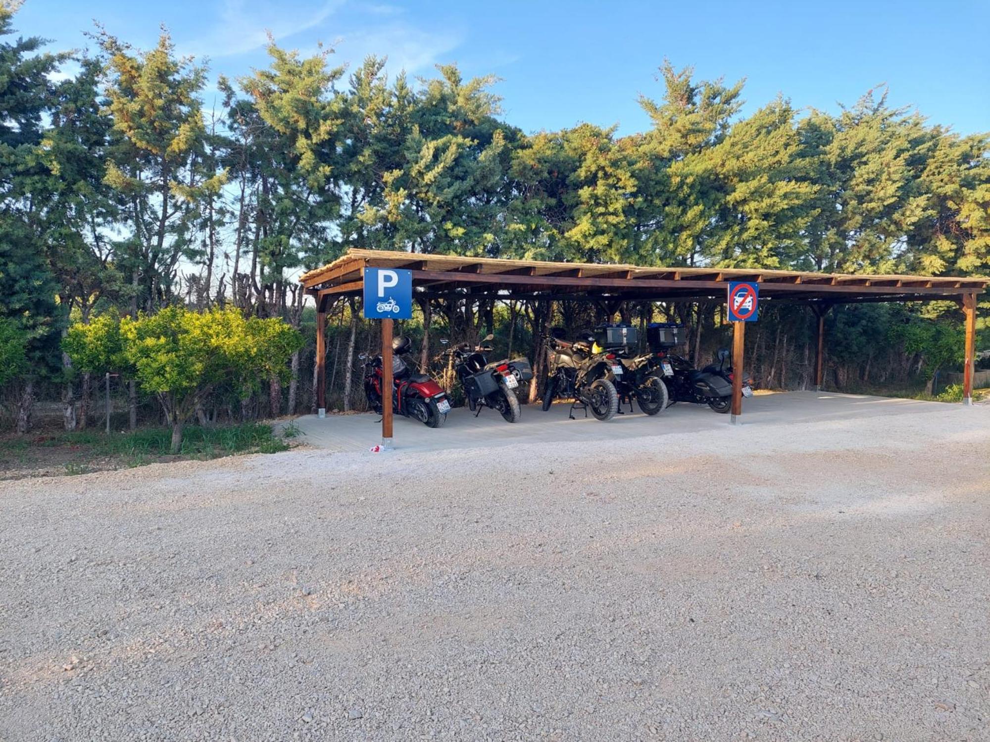 Sisula Country &